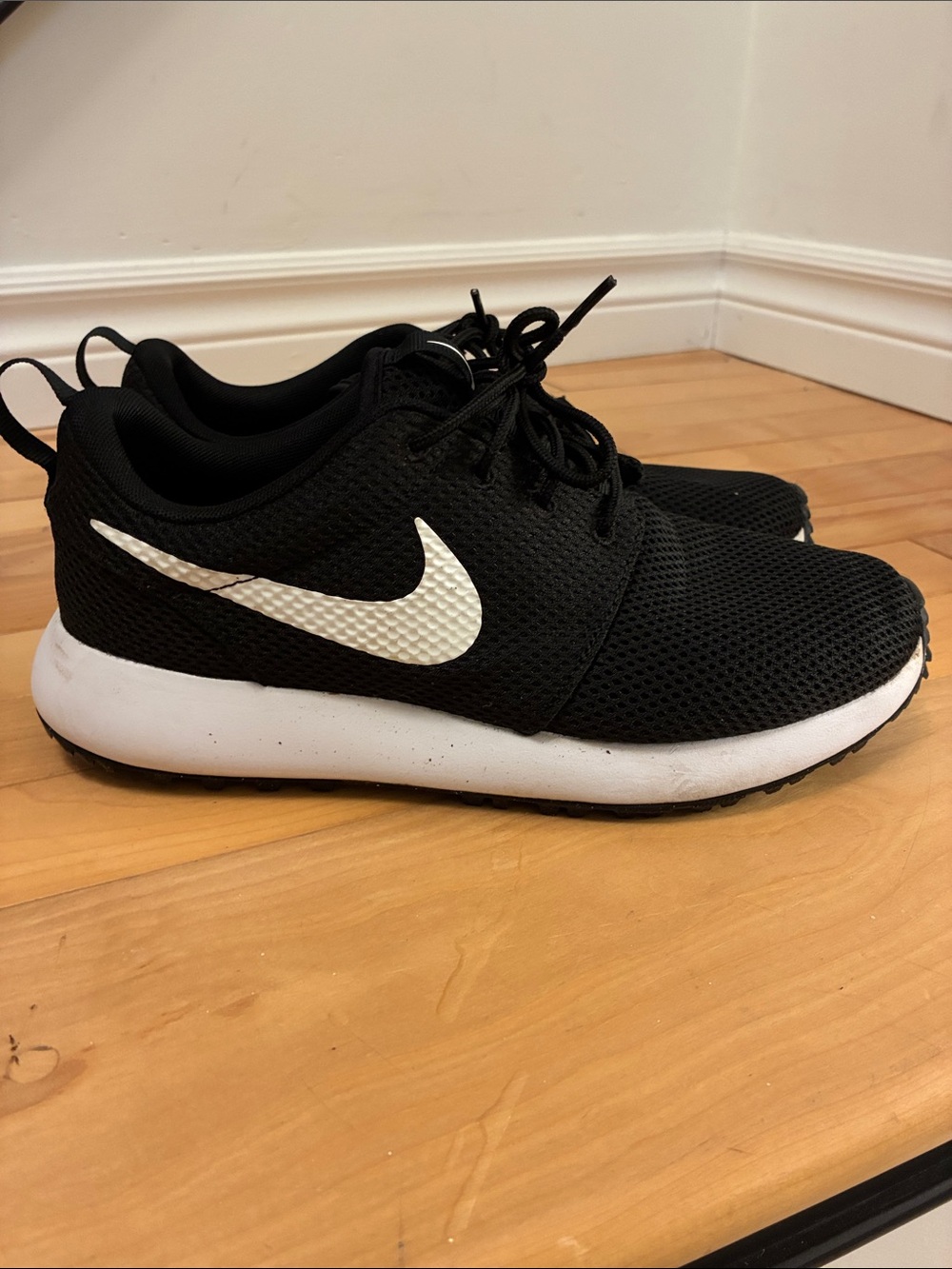 Nike Golf Shoes- lightweight black and white mesh